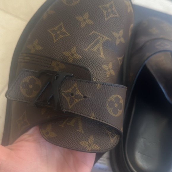 Louis Vuitton EASY MULE size 7 men, size 9 women - Picture 6 of 16